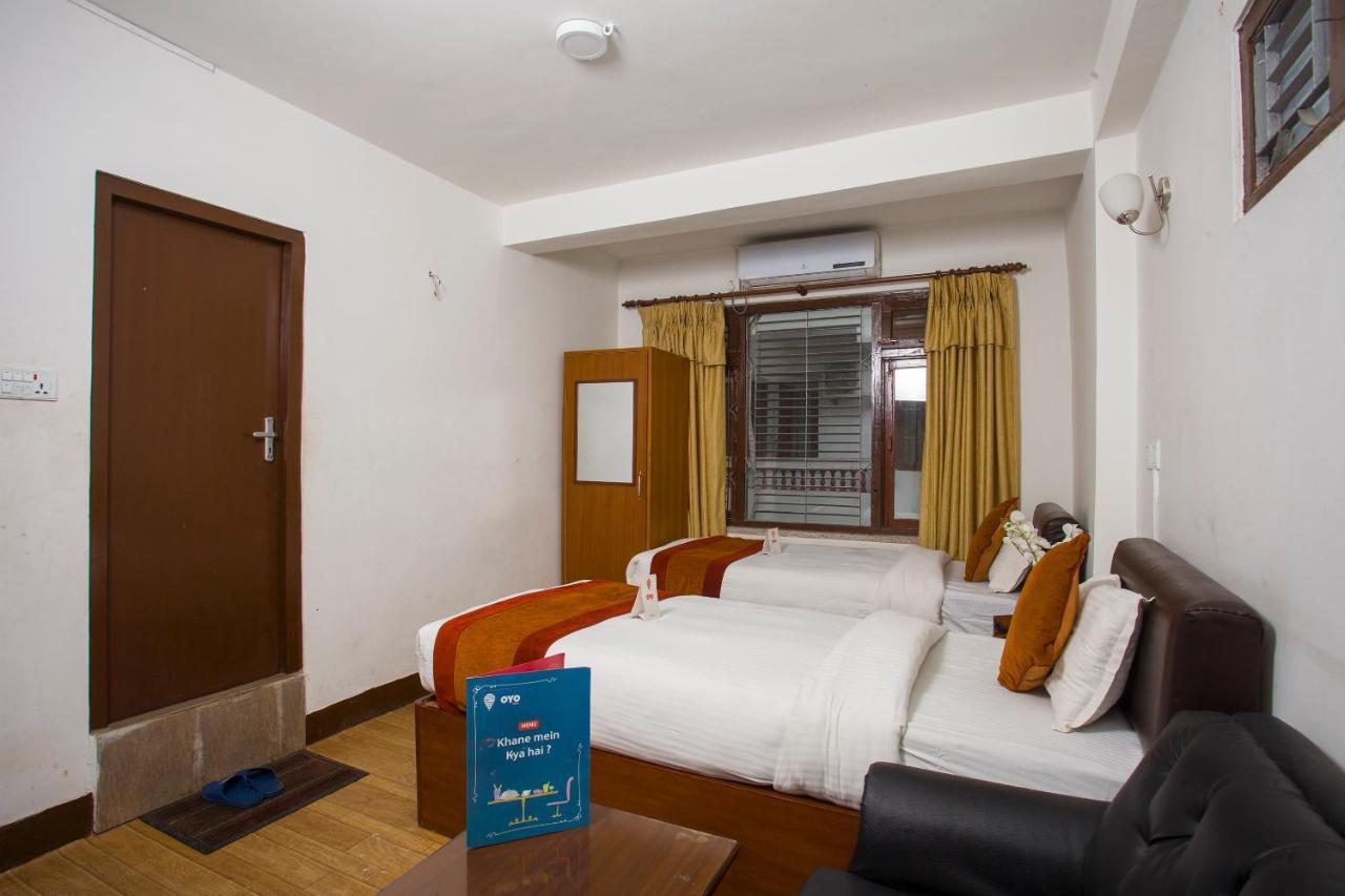 Oyo 104 Hotel Baltic Inn Kathmandu Buitenkant foto
